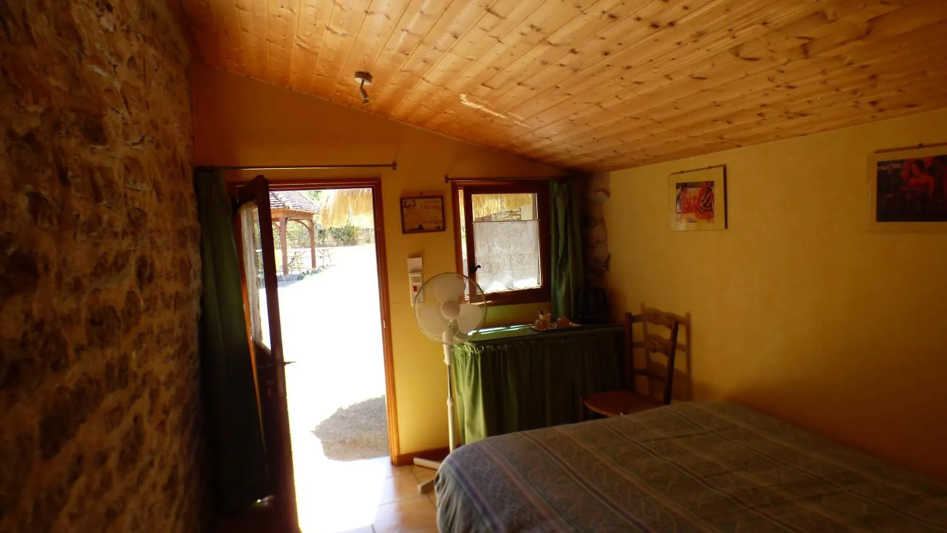 Les Gites Et Chambres D'Hotes Du Mas De Bouzou Grezes  France